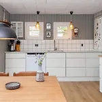 6 Person In Hejls-by Traum * Hejls